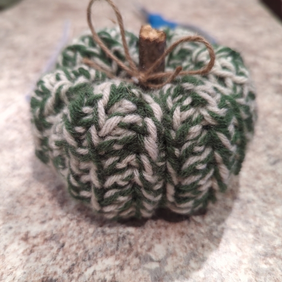 Meet your Posher, Samantha - Picture 5 of 8